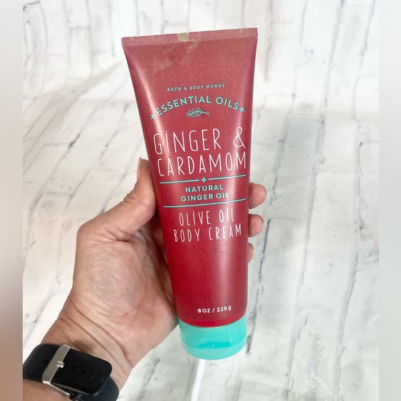 B&BW Ginger and Cardamom body cream✨😌 - Picture 5 of 7